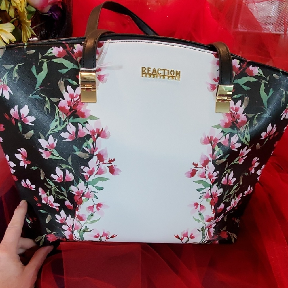 Kenneth Cole Reaction....floral Tote